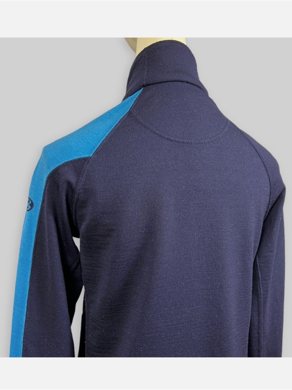 Icebreaker Sz Med Carve Mid-Layer Full-Zip Merino Wool Size Medium - Picture 6 of 13